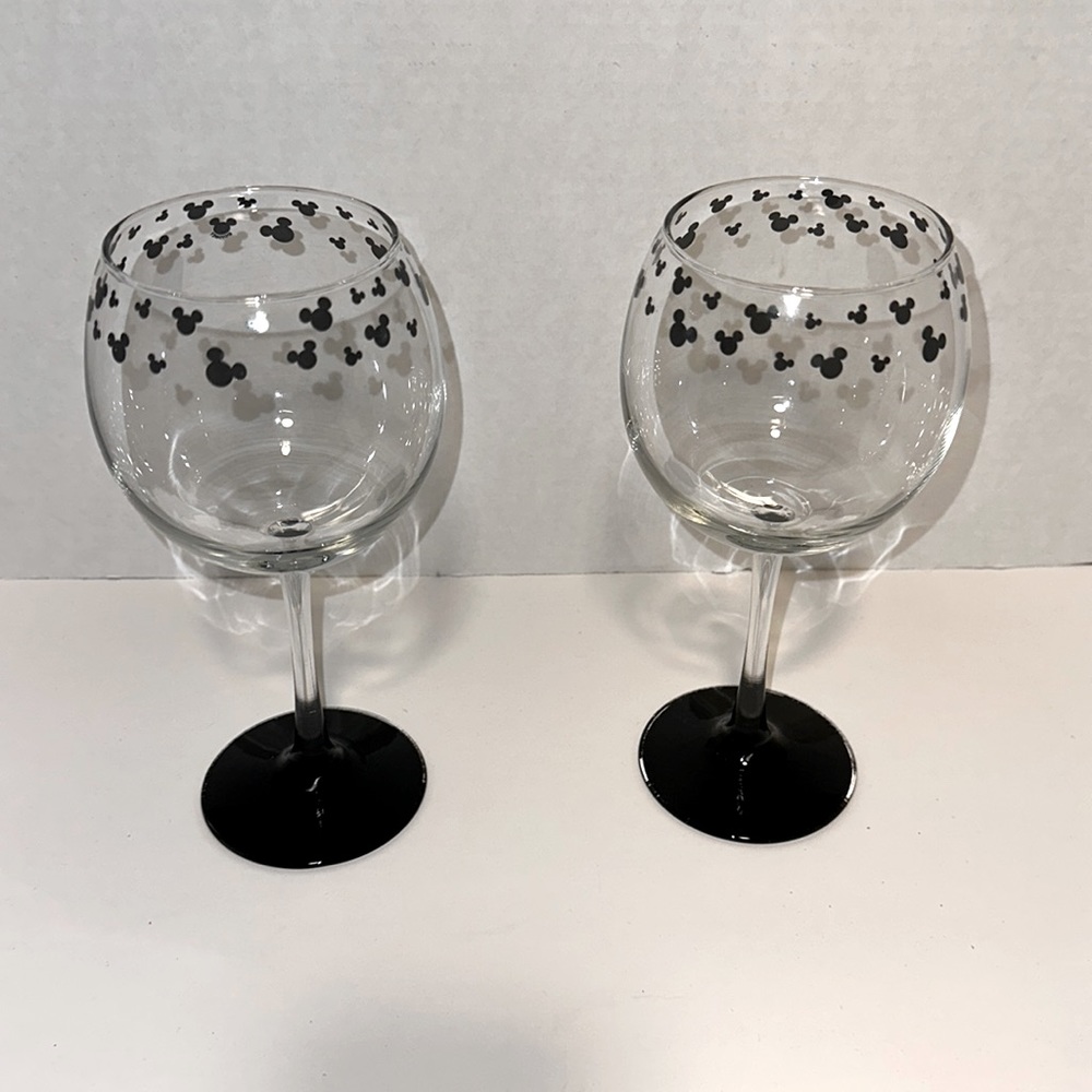 DISNEY MICKEY MOUSE BLACK EARS BALLOON GOBLET WINE STEMMED GLASSES LIKE NEW